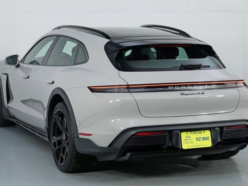 Used 2025 Porsche Taycan 4S w/ Premium Package image 55