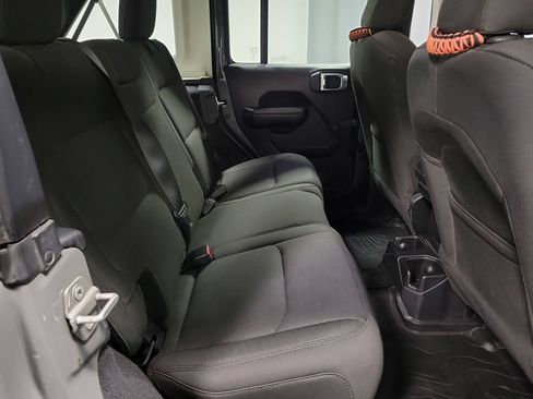 Used 2020 Jeep Wrangler Unlimited Sport AWD/4WD image 32