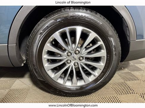 Used 2016 Lincoln MKX Select FWD image 23