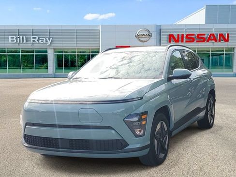 Used 2024 Hyundai Kona SEL FWD image 2