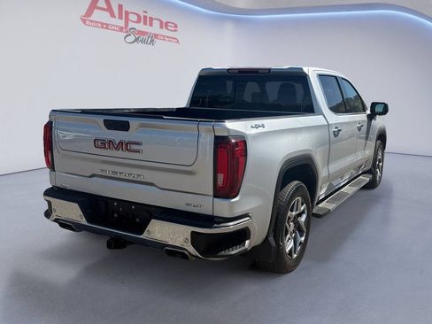 Used 2022 GMC Sierra 1500 SLT w/ SLT Premium Plus Package AWD/4WD image 5