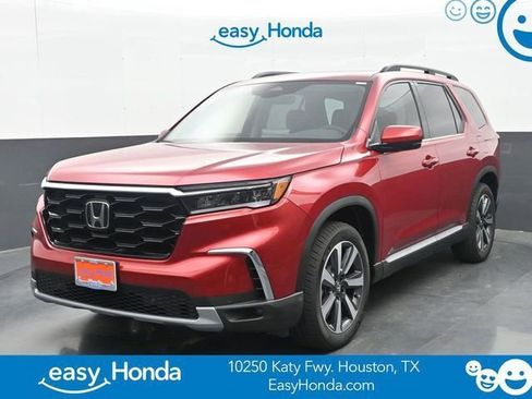New 2025 Honda Pilot Touring image 1