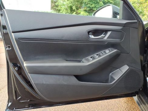 Used 2025 Honda Accord LX image 12
