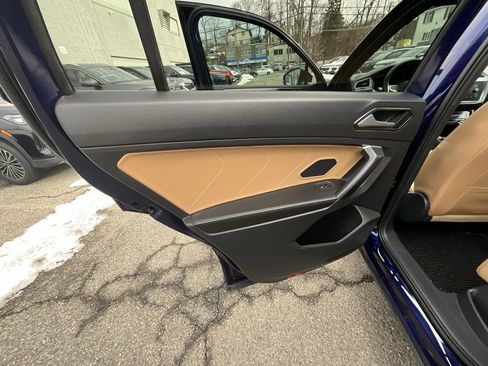 Used 2022 Volkswagen Tiguan SE image 27