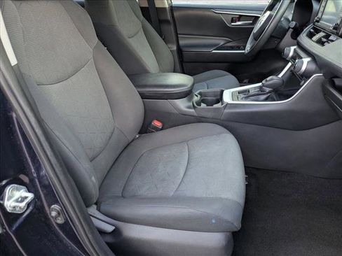 Used 2021 Toyota RAV4 XLE image 20