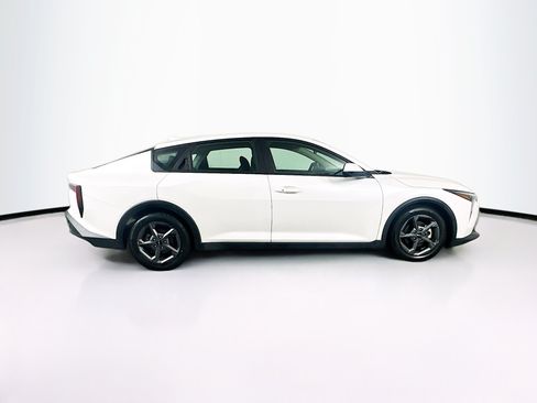 Used 2025 Kia K4 FWD image 10