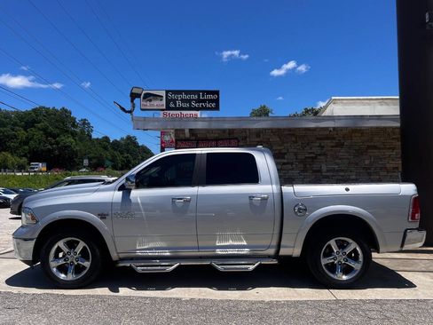 Used 2016 RAM 1500 Laramie w/ Convenience Group RWD image 3
