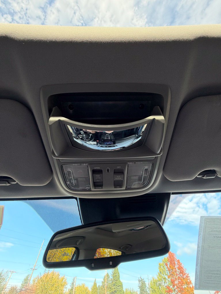 Used 2022 Honda CR-V Touring image 23