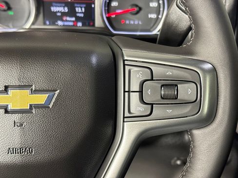 Used 2021 Chevrolet Silverado 1500 LT AWD/4WD image 12
