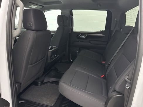 Used 2024 Chevrolet Silverado 1500 RST w/ Z71 Off-Road Package image 39