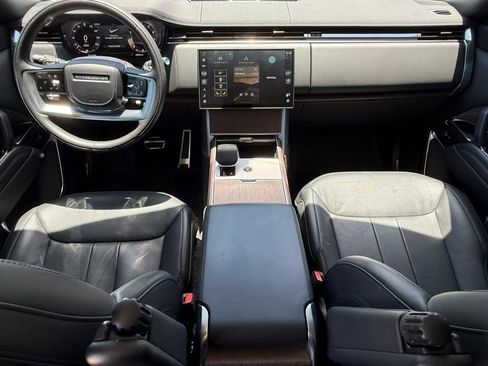 Used 2024 Land Rover Range Rover SE AWD/4WD image 14