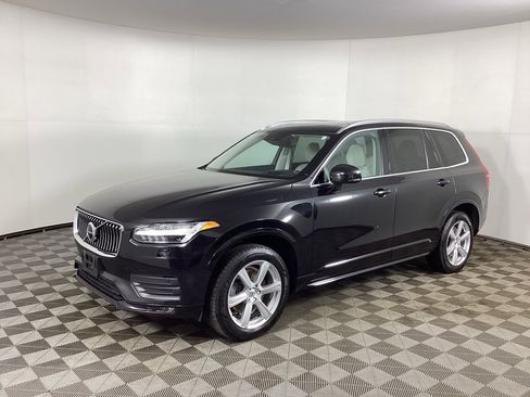 Used 2020 Volvo XC90 T6 Momentum AWD/4WD image 5
