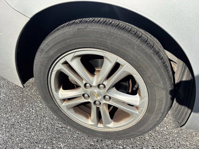 Used 2017 Chevrolet Cruze LT w/ Convenience Package FWD image 13