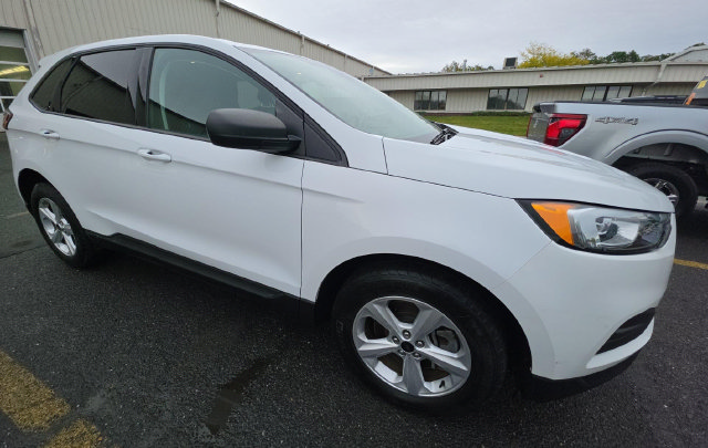 Used 2024 Ford Edge SE AWD/4WD image 2