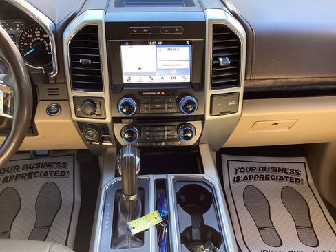 Used 2018 Ford F150 Lariat w/ Equipment Group 502A Luxury image 12