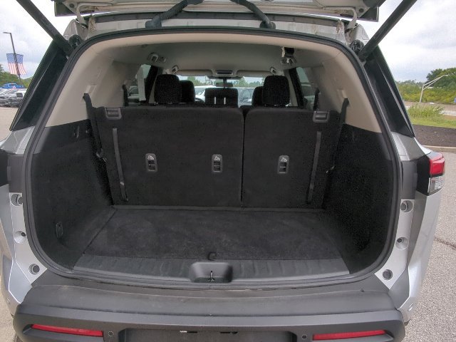 Used 2025 Nissan Pathfinder SV AWD/4WD image 34