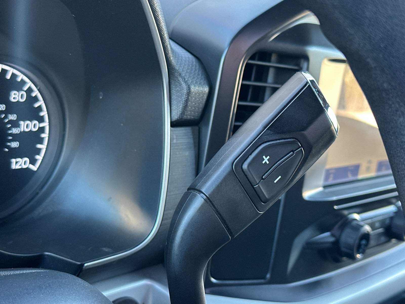 Certified 2022 Ford F150 2WD Regular Cab image 27