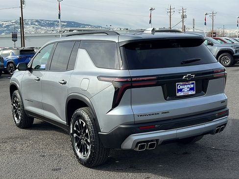 Certified 2025 Chevrolet Traverse Z71 w/ Enhanced Driving Package image 7