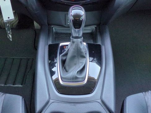 Used 2017 Nissan Rogue S image 19