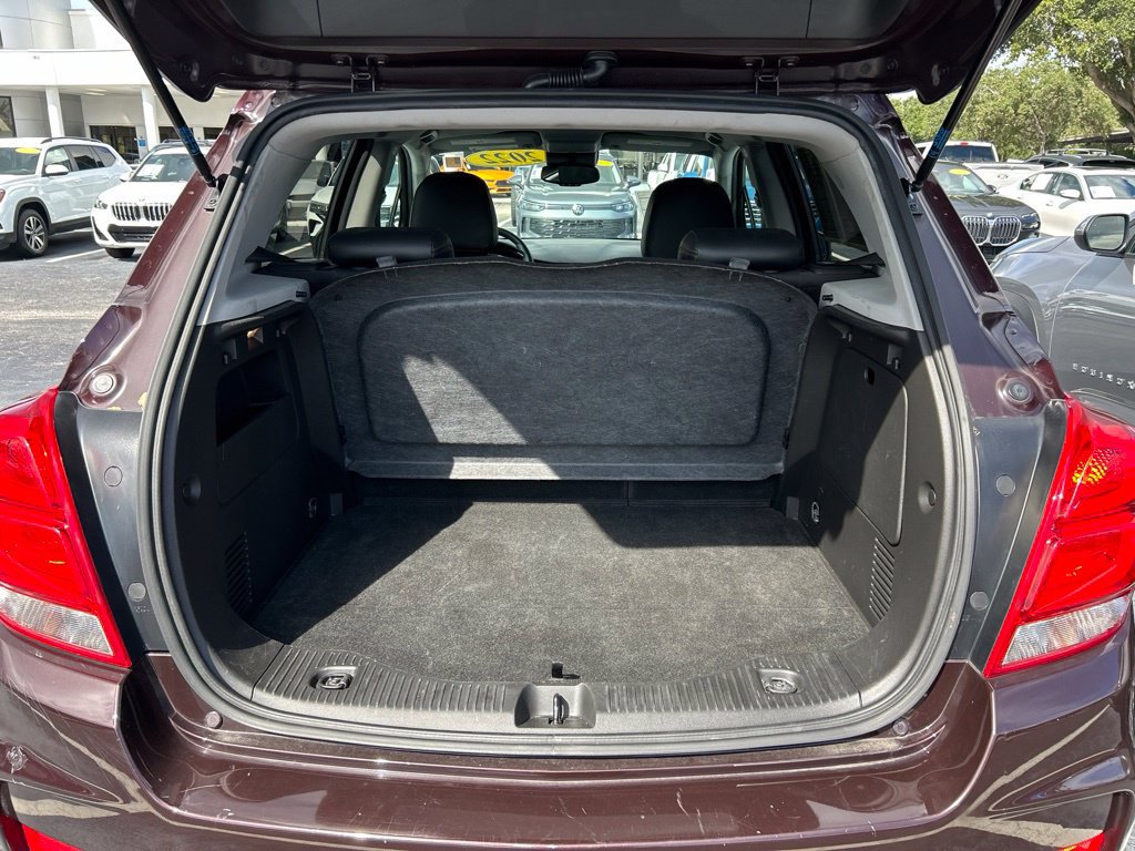 Used 2022 Chevrolet Trax LT AWD/4WD image 47
