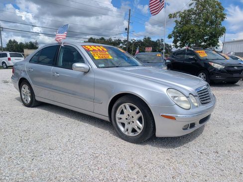 Used 2006 Mercedes-Benz E 350 4MATIC Sedan image 1
