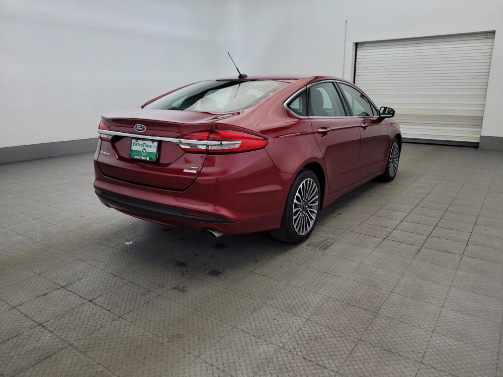 Used 2018 Ford Fusion SE w/ Fusion SE Technology Package FWD image 9