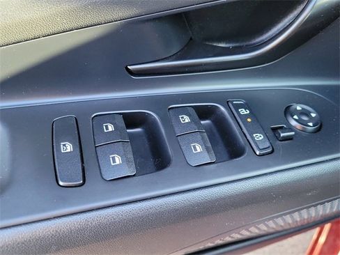 Used 2025 Hyundai Elantra Sport image 15