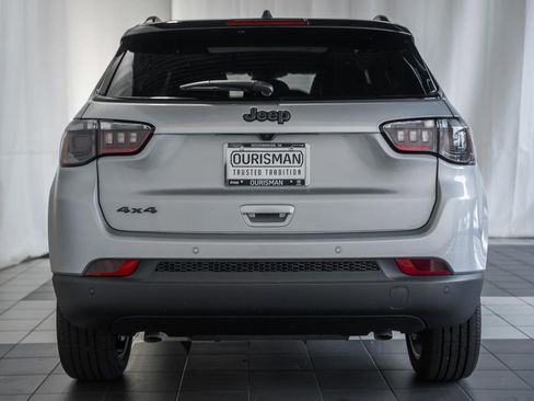 New 2025 Jeep Compass Limited w/ Sun & Sound Group image 5