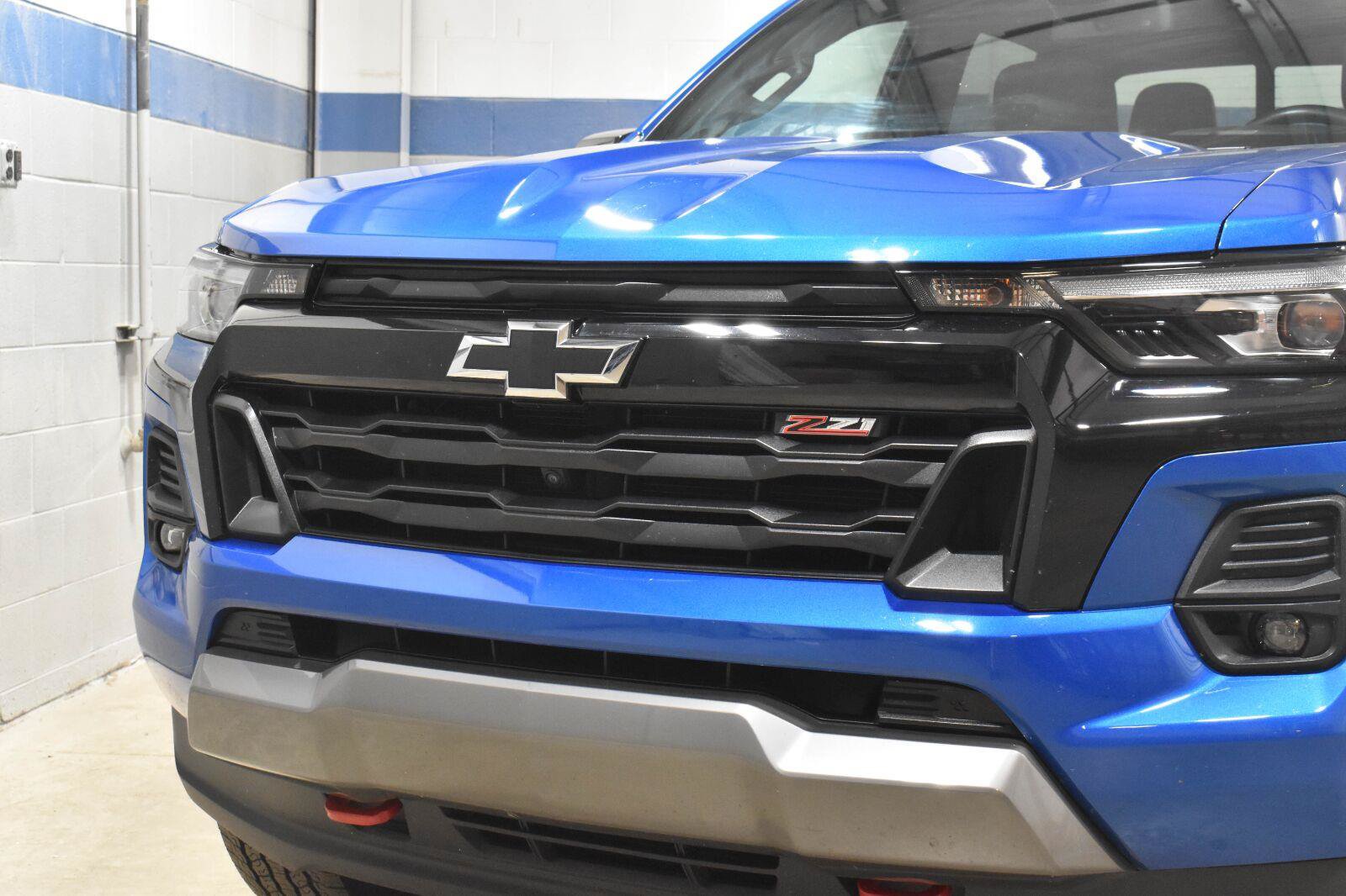 Used 2023 Chevrolet Colorado Z71 w/ Z71 Convenience Package 2 AWD/4WD image 30