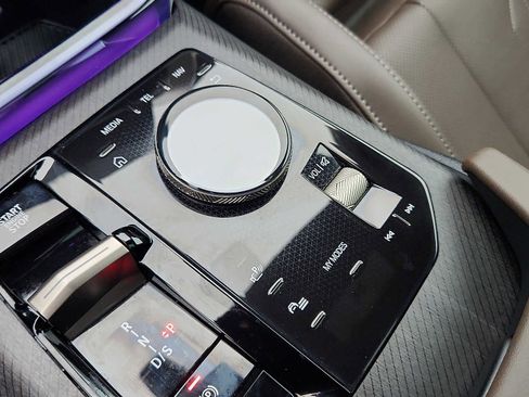 Used 2025 BMW X3 xDrive30i w/ Convenience Package image 23