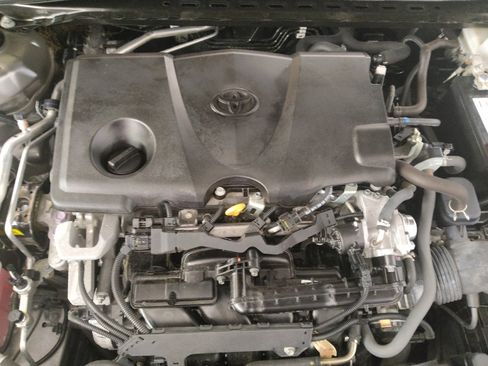 Used 2021 Toyota Camry SE image 30