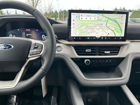 New 2026 Ford Explorer Active w/ Active Comfort Package image 24