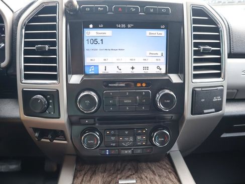 Used 2017 Ford F450 Lariat w/ Tow Technology Bundle AWD/4WD image 11