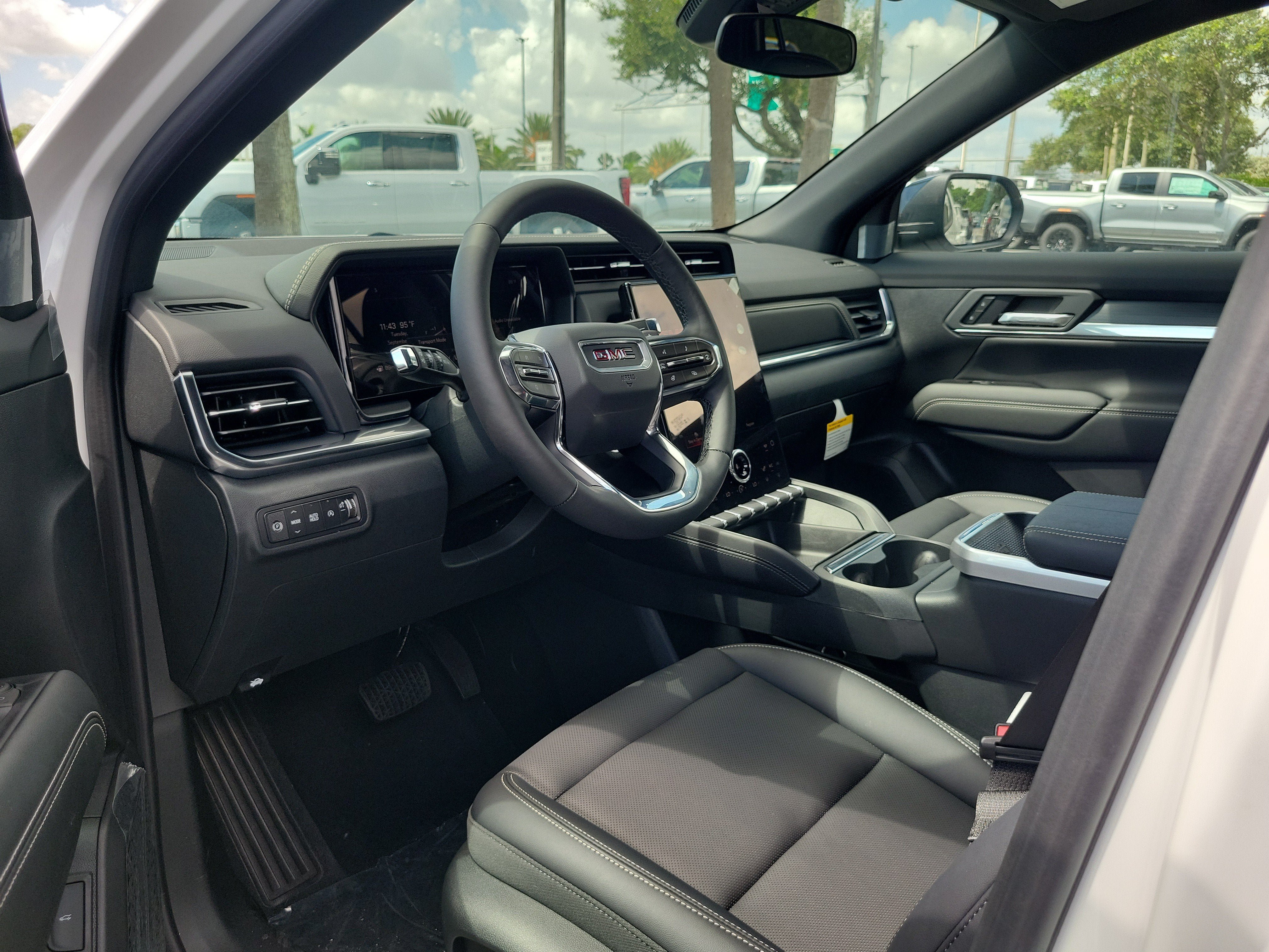 New 2027 GMC Terrain Elevation w/ Elevation Premium Package FWD image 8