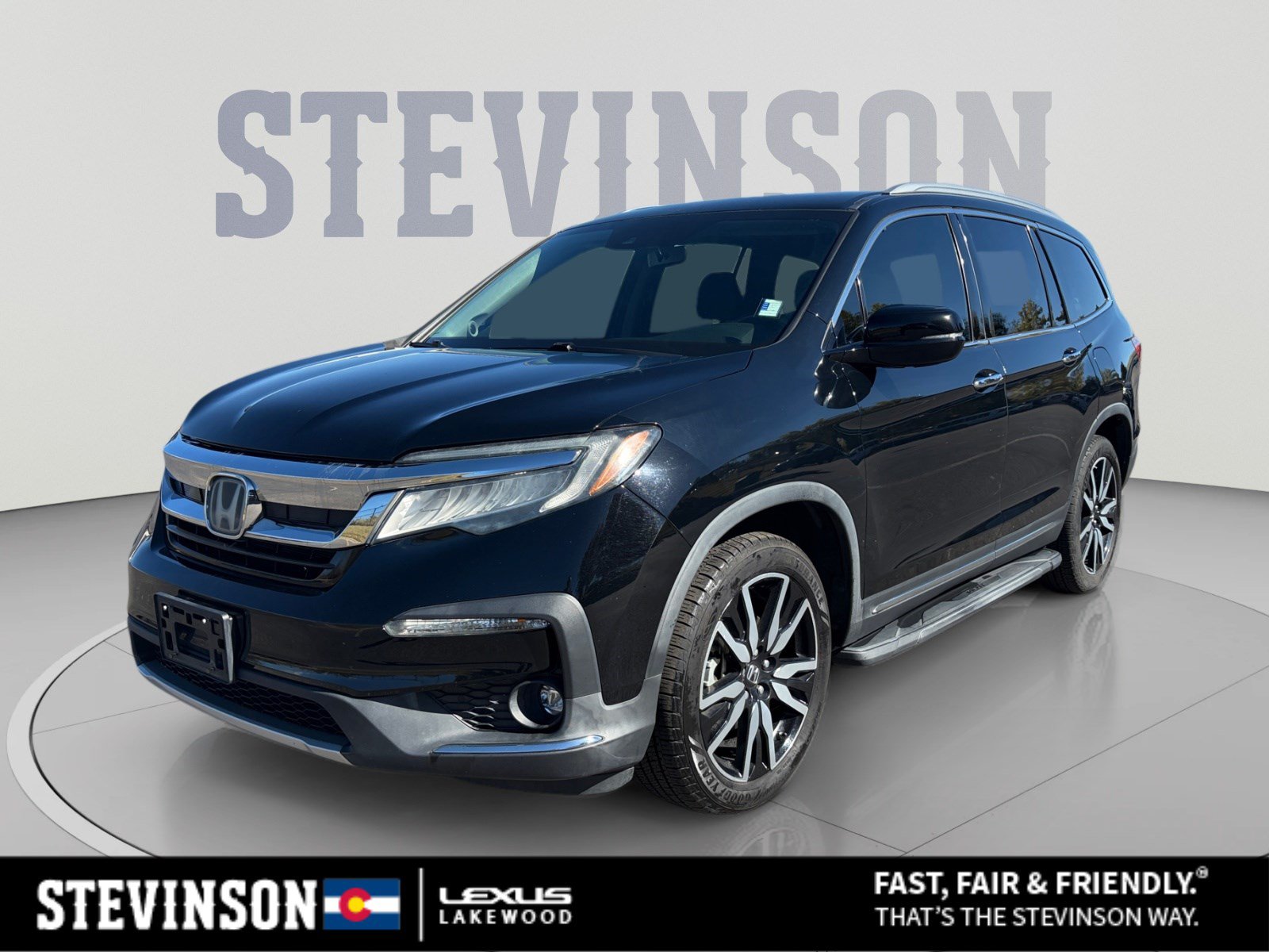 Used 2020 Honda Pilot Touring image 1