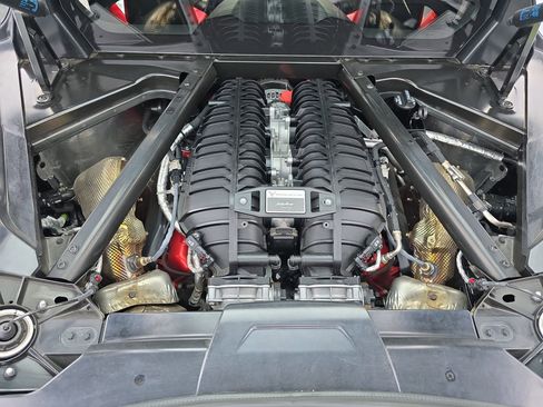 Used 2023 Chevrolet Corvette Z06 RWD image 11