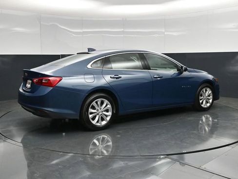 Used 2024 Chevrolet Malibu LT FWD image 2