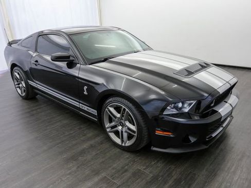 Used 2011 Ford Mustang Shelby GT500 w/ Electronics Pkg RWD image 2