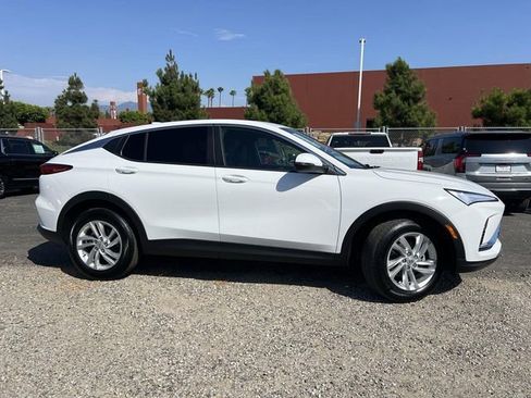 New 2026 Buick Envista Preferred image 2