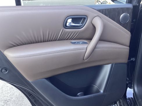 Used 2024 Nissan Armada Platinum w/ Captain's Chairs Package image 32