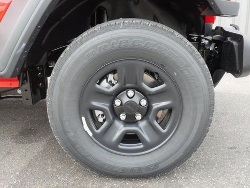 New 2026 Jeep Gladiator Sport image 9