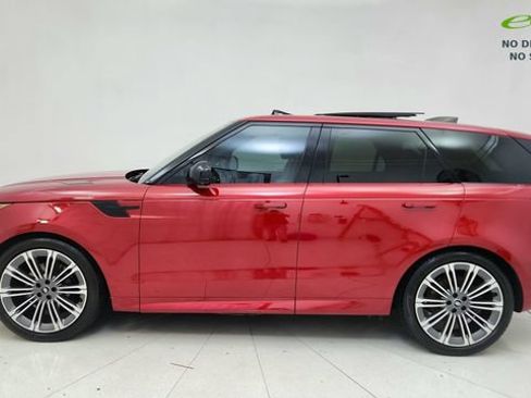 Used 2024 Land Rover Range Rover Sport Dynamic SE AWD/4WD image 10