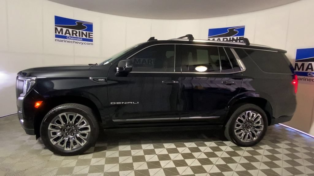 Used 2024 GMC Yukon Denali Ultimate AWD/4WD image 7
