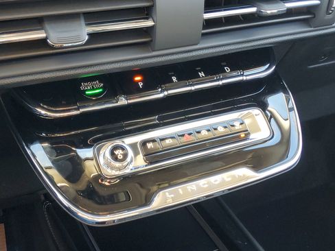 New 2026 Lincoln Corsair Premiere image 22