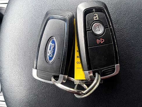 Used 2020 Ford Edge SE AWD/4WD image 28