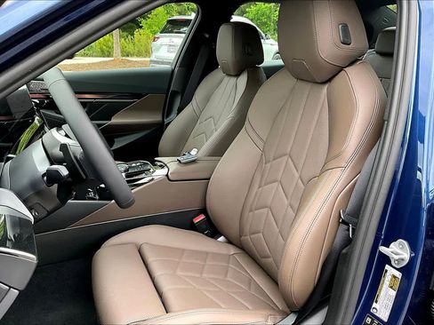 New 2026 BMW 530i xDrive w/ Premium Package AWD/4WD image 7