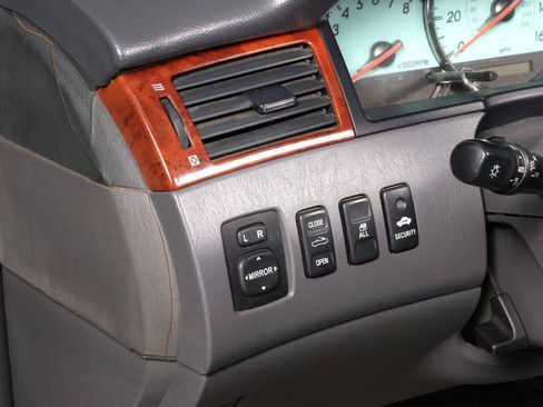 Used 2006 Toyota Solara SLE FWD image 29