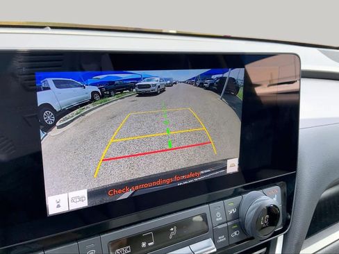 Used 2024 Toyota Grand Highlander AWD image 27