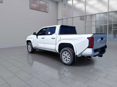 New 2026 Toyota Tacoma SR5 image 3