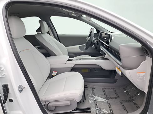 New 2025 Hyundai Ioniq 6 SEL AWD/4WD image 17